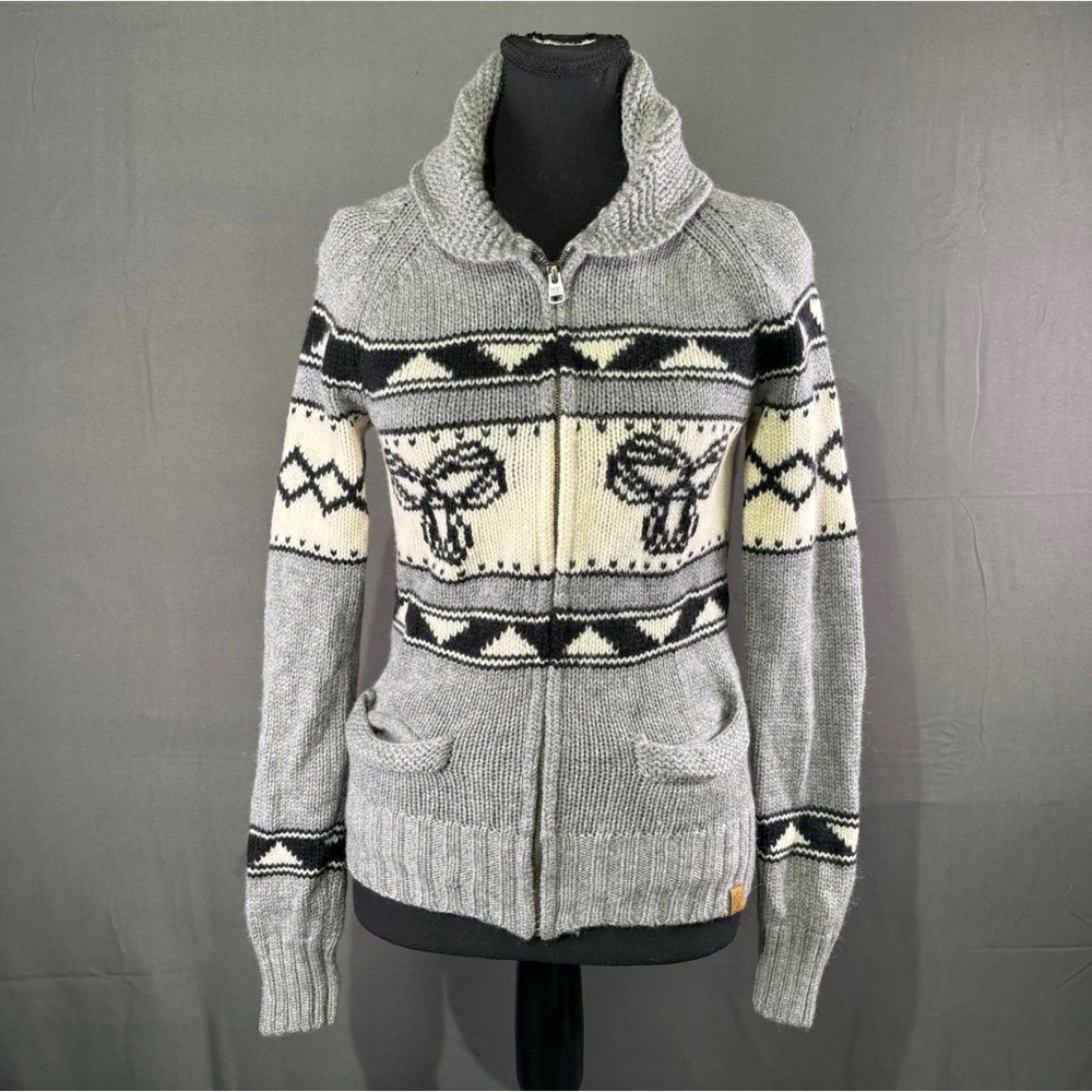 Aritzia TNA Sweater Women’s M Sea to Sky Lambswool  Fair Isle Knit Gray Black